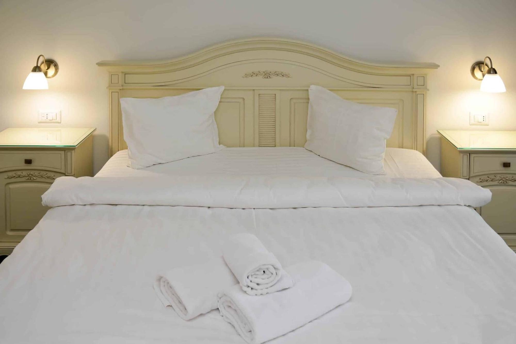 Green Park Boutique Hotel Focsani Luaran gambar