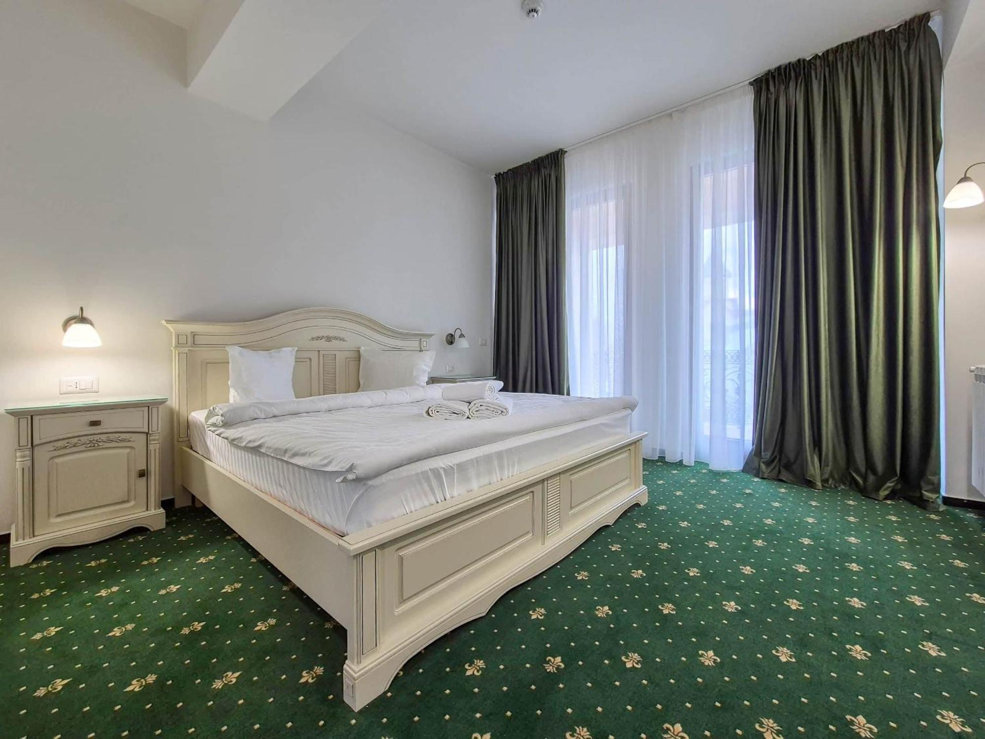 Green Park Boutique Hotel Focsani Luaran gambar
