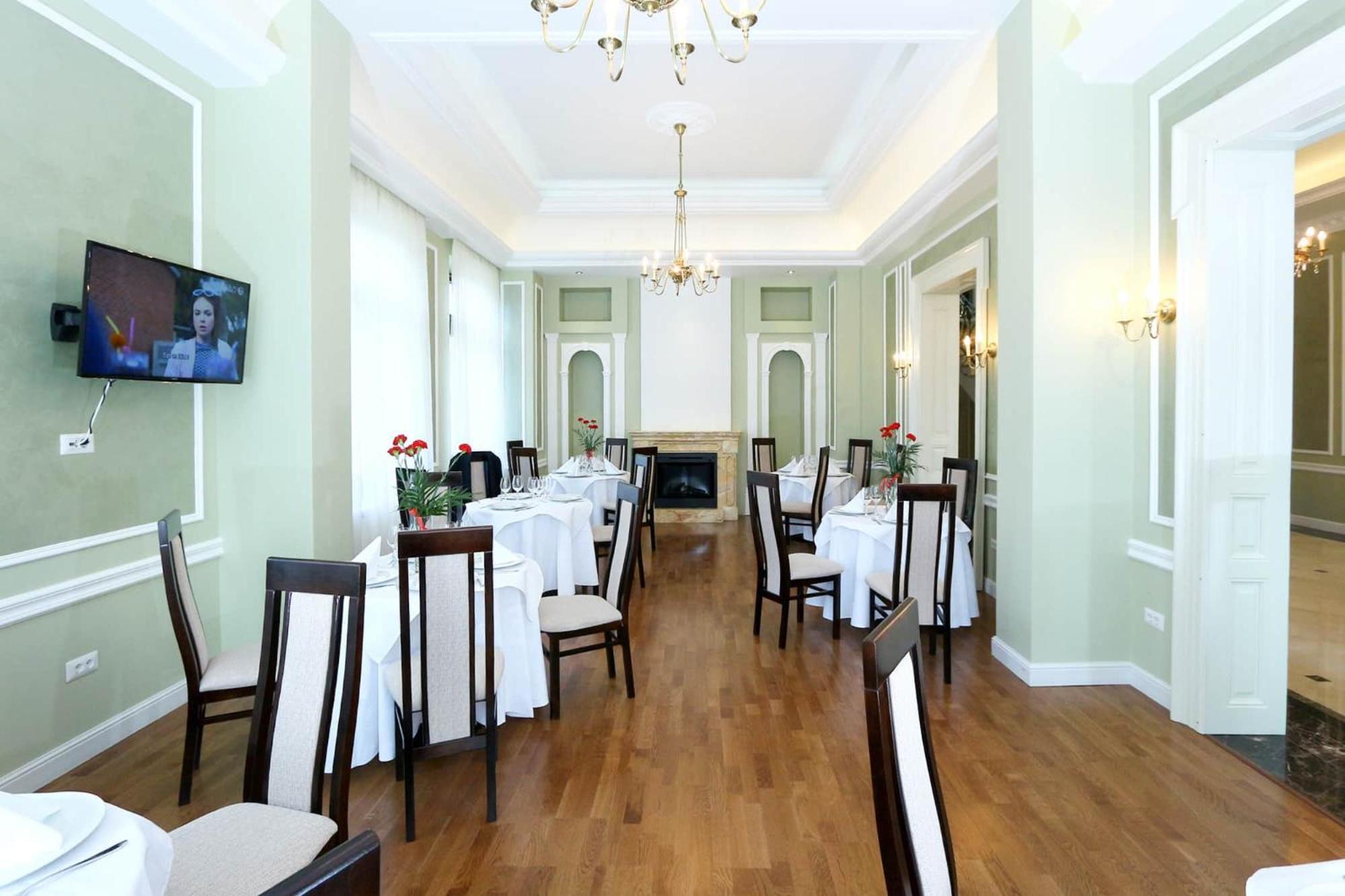 Green Park Boutique Hotel Focsani Luaran gambar