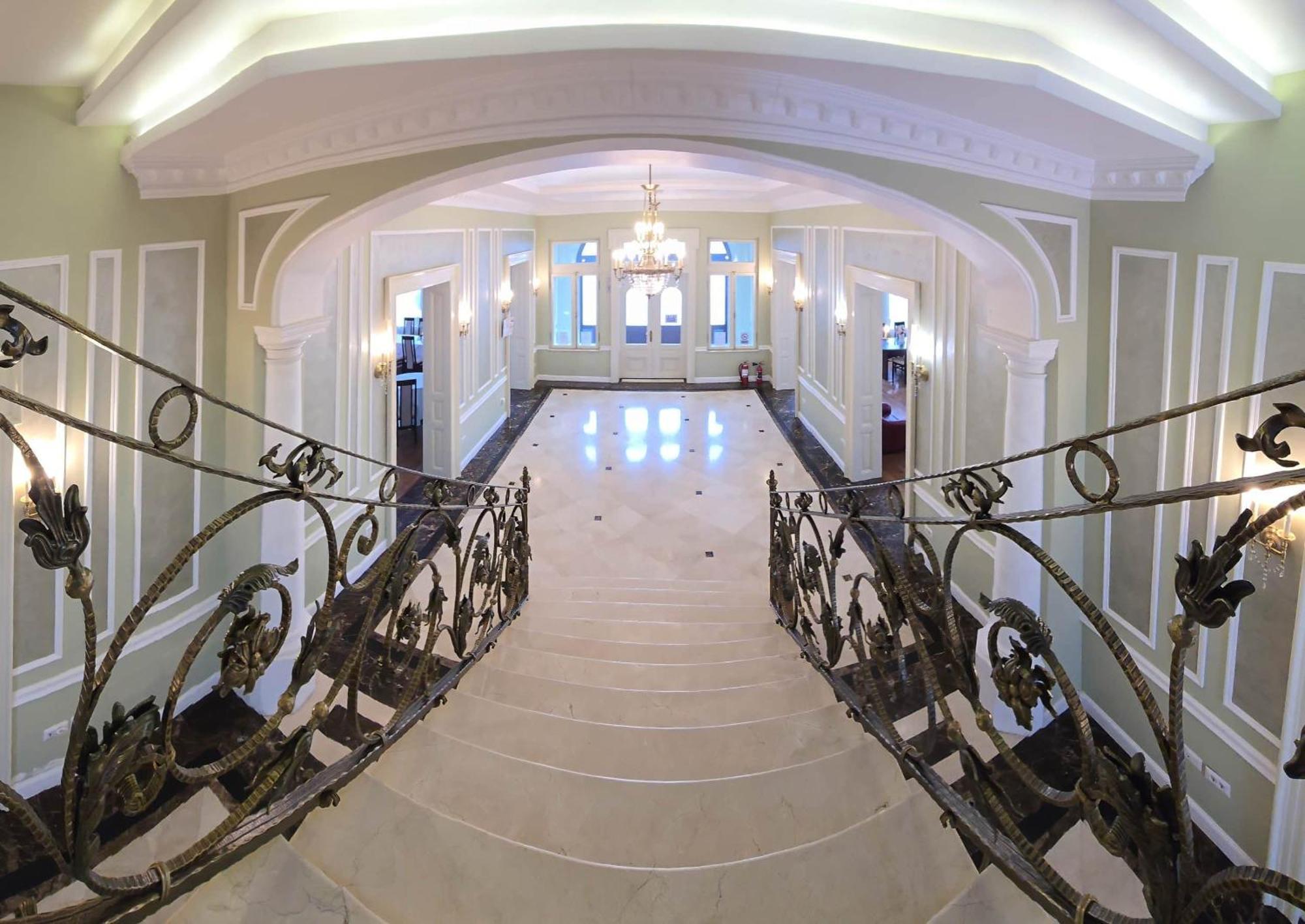 Green Park Boutique Hotel Focsani Luaran gambar
