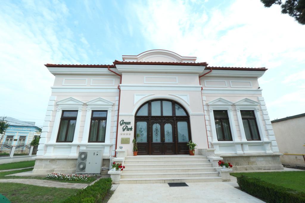 Green Park Boutique Hotel Focsani Luaran gambar